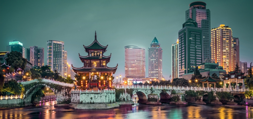Organization of trips to trade fairs in China and Asia with Delaguarda Group
